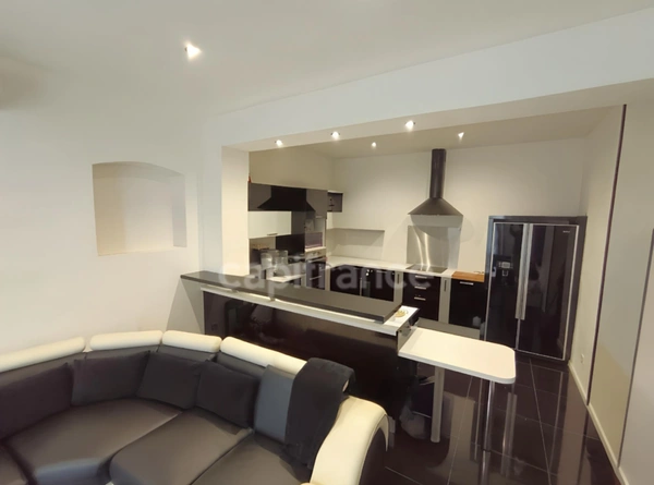 👉 T3 rénové Sète 34200 – Quai Aspirant Herber – balcon + grande cave – centre ville
