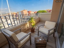 CAP D’AGDE – VUE PORT EXCEPTIONNELLE – T2 36 M² – BALCON –PISCINE - CONCIERGE - GARAGE FERMÉ – VENDU MEUBLÉ