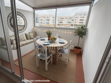 🌴 INVESTISSEMENT MALIN À SÈTE 🌴 Studio lumineux avec vue marina, loggia et climatisation dans le quartier très recherché des Quilles. Prix attractif – idéal location saisonnière ou pied-à-terre.
