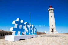 « Capifrance vous propose un studio lumineux avec vue imprenable sur la Marina, au cœur du secteur des Quilles à Sète. »