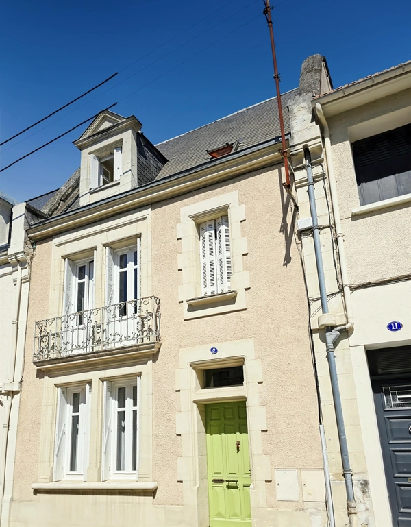Maison de ville 6 pièces avec jardin d'ornement