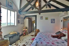 Les Trois-Îlets (972) – Villa avec vue mer imprenable – Piscine à débordement – Beaux volumes – Terrain de 891 m²