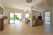 Les Trois-Îlets – SOUS COMPROMIS -Villa prestige T5 de 146 m² habitables (219 m² au total) avec piscine, solarium et vue mer imprenable- A Vendre 972