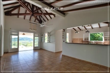 Les Trois-Îlets (972) Maison T4 -186 m² au sol avec grande terrasse, piscine et appartement T2 indépendant à vendre
