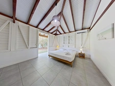 LES TROIS ILETS VILLA P6 bis -165 m² Hab / - Terrain de 986 m² - Piscine - Plain pied - A Vendre Martinique (972), 