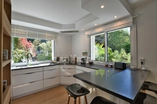 Bois-Guillaume (76230) – Maison contemporaine – 197 m² habitables – P7 - Terrain 1 155 m² – Vue dégagée – Fort potentiel