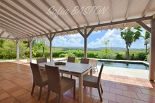SAINTE-LUCE – Villa P7 avec piscine 7 x 4 m, Carbet - Terrasses XL et vie de plain-pied – Terrain plat 1 244 m² - (972)