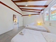 LES TROIS ILETS VILLA P6 bis -165 m² Hab / - Terrain de 986 m² - Piscine - Plain pied - A Vendre Martinique (972), 
