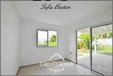 Maison T2 de plain-pied avec jardin privatif de 143 m², piscine et proche plage à vendre LE DIAMANT (972) Martinique