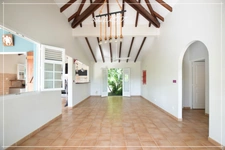 Les Trois-Îlets (972)  SOUS COMPROMIS  Maison T4 -186 m² au sol avec grande terrasse, piscine et appartement T2 indépendant à vendre