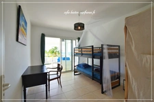 Les Trois-Îlets – SOUS COMPROMIS -Villa prestige T5 de 146 m² habitables (219 m² au total) avec piscine, solarium et vue mer imprenable- A Vendre 972