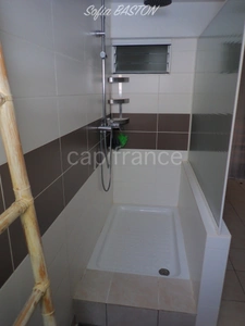 À VENDRE 972 MARTINIQUE – LES TROIS-ÎLETS – MAISON 209 M² HABITABLES – 4 LOGEMENTS – JARDIN ET TERRASSES