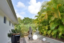 Superbe villa de 345 m² habitables avec piscine et annexes - terrain plat de 2 207 m², à vendre 5/6 pièces LE DIAMANT (972)