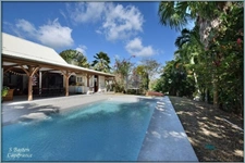 LES TROIS ILETS VILLA P6 bis -165 m² Hab / - Terrain de 986 m² - Piscine - Plain pied - A Vendre Martinique (972), 