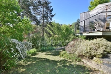 Bois-Guillaume (76230) – Maison contemporaine – 197 m² habitables – P7 - Terrain 1 155 m² – Vue dégagée – Fort potentiel