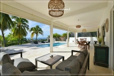 Les Trois-Îlets – SOUS COMPROMIS -Villa prestige T5 de 146 m² habitables (219 m² au total) avec piscine, solarium et vue mer imprenable- A Vendre 972