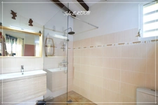 Les Trois-Îlets (972)  SOUS COMPROMIS  Maison T4 -186 m² au sol avec grande terrasse, piscine et appartement T2 indépendant à vendre