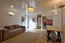 Bois-Guillaume (76230) – Contemporary house – 197 m² living space – 7 rooms – 1,155 m² plot – Unobstructed view – Great potential
