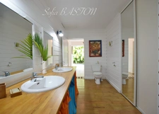Superbe villa de 345 m² habitables avec piscine et annexes - terrain plat de 2 207 m², à vendre 5/6 pièces LE DIAMANT (972)