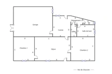 Maison- 3 pièces avec jardin et grand garage