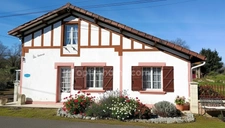 DEUX MAISONS ET PLEINS D'OPPORTUNITÉS ! 🏡+🏡