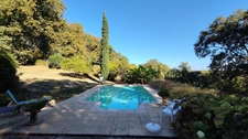 Une belle maison de campagne de 164 m² avec airial de chênes et piscine 🏡✨