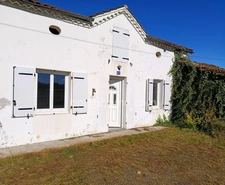 Maison- 3 pièces avec jardin et grand garage