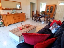 🏡 Maison contemporaine de plain-pied – Calme et Confort 🌳