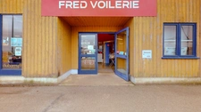 Ensemble Murs et fonds Voilerie et accastillage sur le port de Tréboul (Douarnenez - 29)