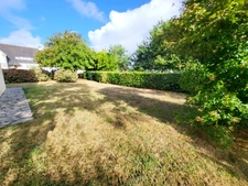 Maison néo-bretonne de plain-pied à vendre 8 pièces PLOMODIERN (29)