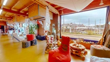 Ensemble Murs et fonds Voilerie et accastillage sur le port de Tréboul (Douarnenez - 29)