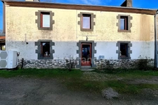 Lopérec(29) Longère pleine de cachet - 110m² + combles aménageables - Terrain 2500m²