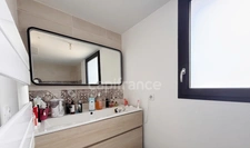 Coup de coeur à Landrévarzec (29): Maison récente de 80,87m², de plain-pied, 3 chambres, DPE A, garage et terrain de 701m²