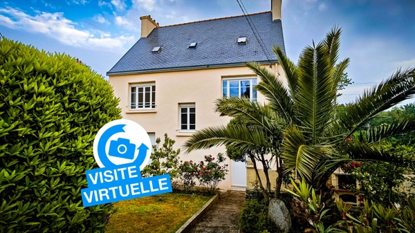 DOUARNENEZ(29) Maison de 134m², 4 chambres, garage, jardin, face à la baie