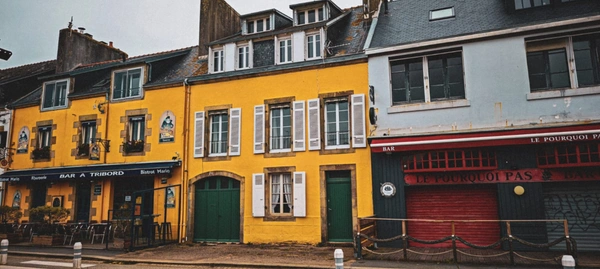 Local commercial potentiel quai du port rhu à vendre DOUARNENEZ (29)