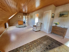 Maison néo-bretonne de plain-pied à vendre 8 pièces PLOMODIERN (29)