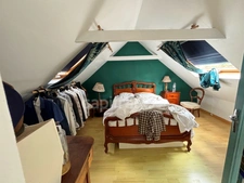 Rare: Charmante Maison en pierre au centre historique de LOCRONAN