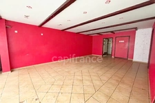 Murs Commerciaux-Emplacement N°1-Centre-Ville de Douarnenez (29)