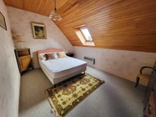 Maison néo-bretonne de plain-pied à vendre 8 pièces PLOMODIERN (29)