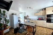 Charmante maison en pierre de 122m², 3 chambres avec jardin, terrasse, cave à GUENGAT(29)