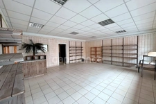 Beau Local commercial d'environ 67m² - Emplacement recherché à DOUARNENEZ - TREBOUL