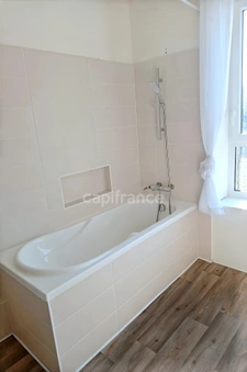 Charmante maison en pierre de 122m², 3 chambres avec jardin, terrasse, cave à GUENGAT(29)