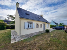 Maison néo-bretonne de plain-pied à vendre 8 pièces PLOMODIERN (29)