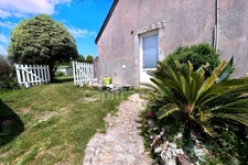 Charmante maison en pierre de 122m², 3 chambres avec jardin, terrasse, cave à GUENGAT(29)
