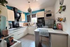 Quimper(29)  Grand T3 lumineux de 78,21 m² - Excellent état - Box de stockage