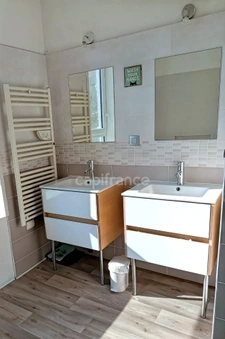 Charmante maison en pierre de 122m², 3 chambres avec jardin, terrasse, cave à GUENGAT(29)