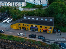 Ensemble Murs et fonds Voilerie et accastillage sur le port de Tréboul (Douarnenez - 29)