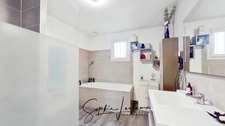 Maison récente de plain-pied à vendre en exclusivité à Authevernes – 152,35 m² – 5 pièces – 3 chambres – Double garage – Pièce cinéma / jeux 18 m²