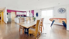 Maison récente de plain-pied à vendre en exclusivité à Authevernes – 152,35 m² – 5 pièces – 3 chambres – Double garage – Pièce cinéma / jeux 18 m²