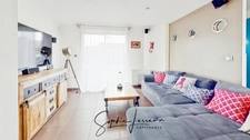 Maison récente de plain-pied à vendre en exclusivité à Authevernes – 152,35 m² – 5 pièces – 3 chambres – Double garage – Pièce cinéma / jeux 18 m²